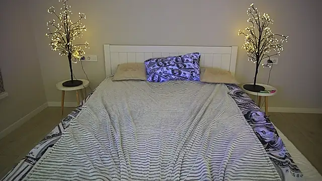 Snapshot of IvyLaurent chatting on October 10, 2025, 6:12 am IvyLaurent online show from October 10, 2025, 6:12 am