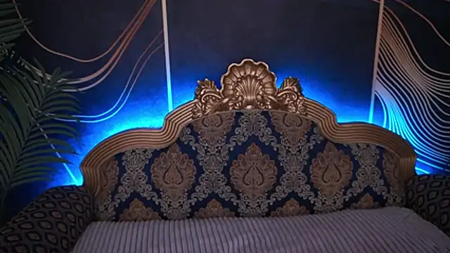 Snapshot of IvyLaurent chatting on November 11, 2025, 6:35 am IvyLaurent online show from November 11, 2025, 6:35 am