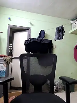 Snapshot of hi_itz_robin chatting on March 30, 2026, 12:28 pm hi itz robin online show from March 30, 2026, 12:28 pm