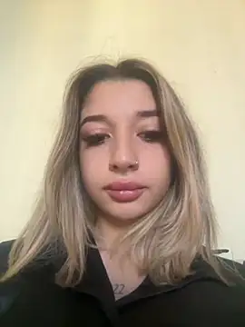 Snapshot of OdetteMason chatting on September 22, 2025, 6:48 am OdetteMason online show from September 22, 2025, 6:48 am