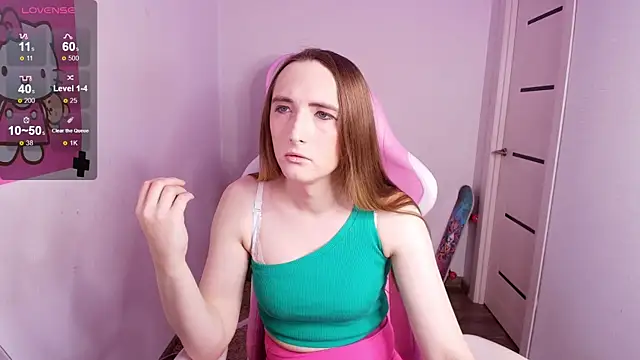 Snapshot of Vi_Luxy chatting on November 23, 2025, 2:11 am Vi Luxy online show from November 23, 2025, 2:11 am