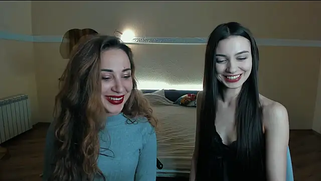 Snapshot of elza_rose chatting on March 20, 2026, 1:21 am elza rose online show from March 20, 2026, 1:21 am
