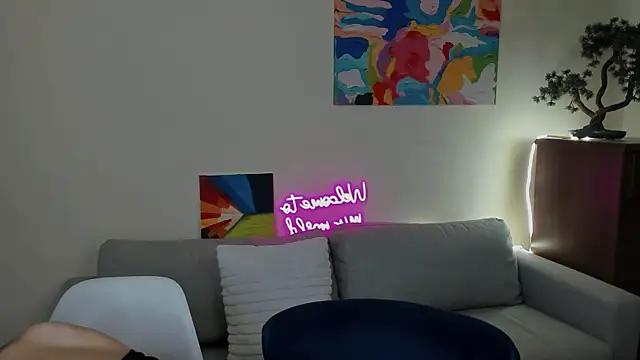 Snapshot of elza_rose chatting on May 27, 2026, 9:28 am elza rose online show from May 27, 2026, 9:28 am