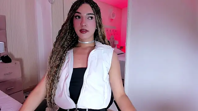 Snapshot of MarilynDupont chatting on October 22, 2025, 12:38 pm MarilynDupont online show from October 22, 2025, 12:38 pm