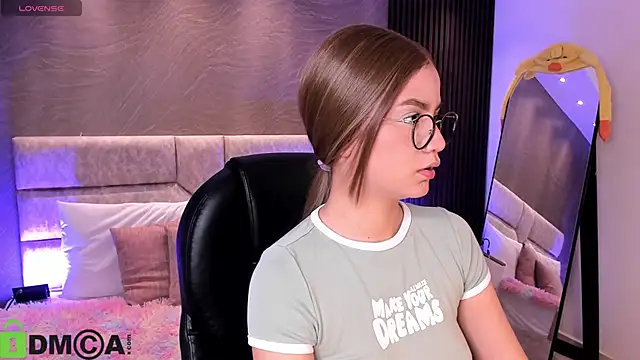 Arinextdoor online show from February 26, 2026, 4:11 am