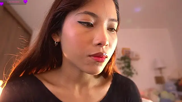 violeth     online show from February 12, 2026, 1:28 pm