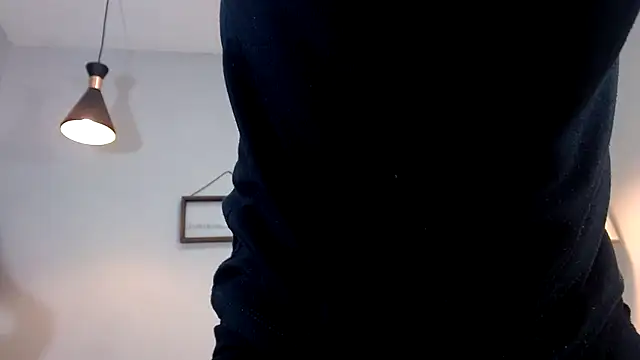 Xfire boy69 online show from November 18, 2025, 12:20 pm