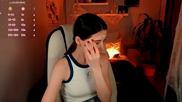 Snapshot of Kimmie_shine chatting on November 1, 2025, 8:49 am Kimmie shine online show from November 1, 2025, 8:49 am