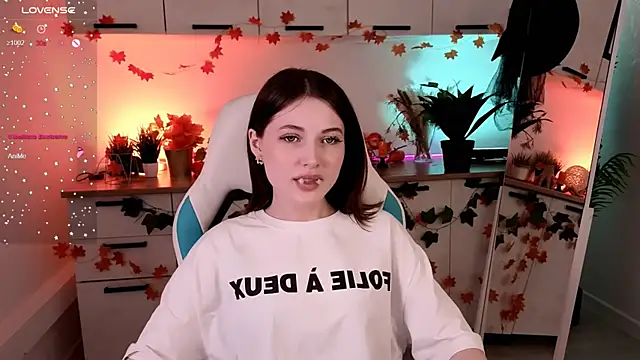 Snapshot of Kimmie_shine chatting on November 6, 2025, 3:24 pm Kimmie shine online show from November 6, 2025, 3:24 pm