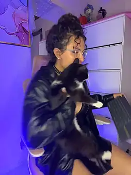 Snapshot of Dannaa_Lovs chatting on October 11, 2025, 5:33 pm Dannaa Lovs online show from October 11, 2025, 5:33 pm