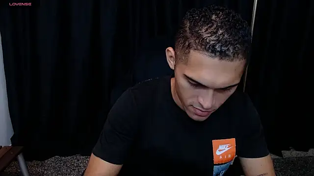 Snapshot of Derek_Storm_ chatting on November 15, 2025, 10:56 am Derek Storm online show from November 15, 2025, 10:56 am