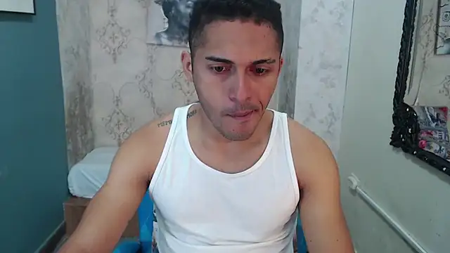 Snapshot of Derek_Storm_ chatting on December 20, 2025, 11:50 am Derek Storm online show from December 20, 2025, 11:50 am