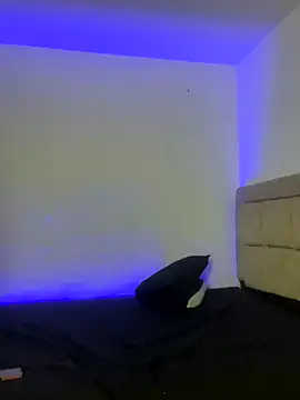 EmilyNoir1 online show from November 5, 2025, 12:21 am