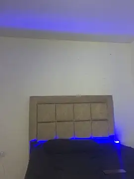 EmilyNoir1 online show from November 30, 2025, 1:20 am