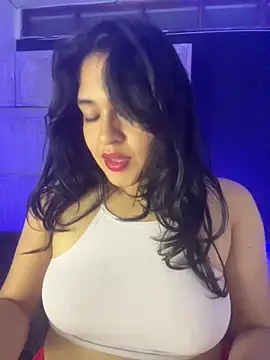 Snapshot of EmilyNoir1 chatting on May 17, 2026, 11:56 pm EmilyNoir1 online show from May 17, 2026, 11:56 pm