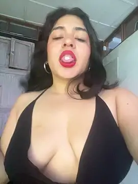 Snapshot of EmilyNoir1 chatting on May 24, 2026, 10:53 am EmilyNoir1 online show from May 24, 2026, 10:53 am