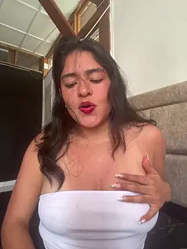 Snapshot of EmilyNoir1 chatting on June 12, 2026, 8:08 pm EmilyNoir1 online show from June 12, 2026, 8:08 pm
