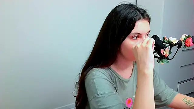 peachyness online show from December 22, 2025, 5:10 pm