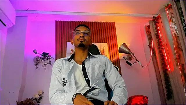 Darwin mayo online show from September 15, 2025, 5:24 pm