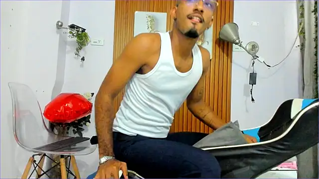 Darwin mayo online show from September 17, 2025, 5:25 pm