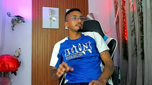 Darwin mayo online show from September 25, 2025, 5:16 pm