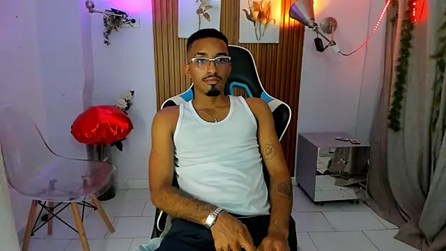 Darwin mayo online show from September 29, 2025, 5:07 pm