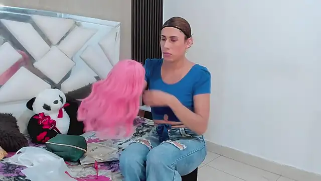 Snapshot of karen_matwell chatting on September 29, 2025, 2:11 pm karen matwell online show from September 29, 2025, 2:11 pm