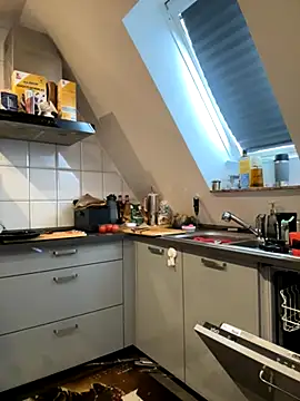 SweetTeenGirl online show from September 25, 2025, 6:50 am