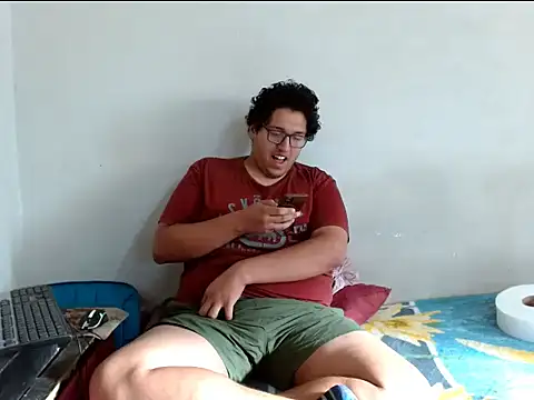 Snapshot of MeisanPaul chatting on October 22, 2025, 10:42 pm MeisanPaul online show from October 22, 2025, 10:42 pm