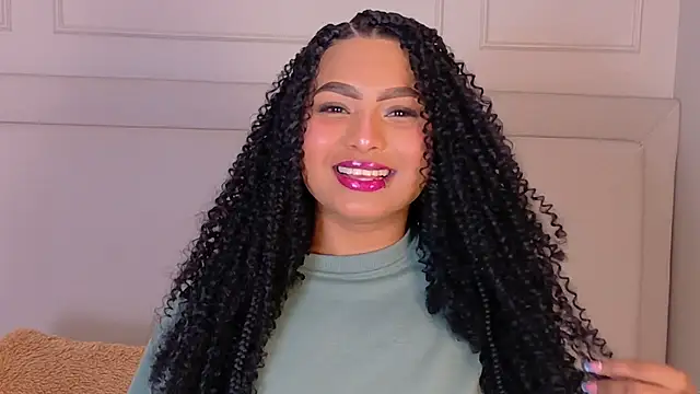 LanaRozz online show from October 12, 2025, 1:32 pm