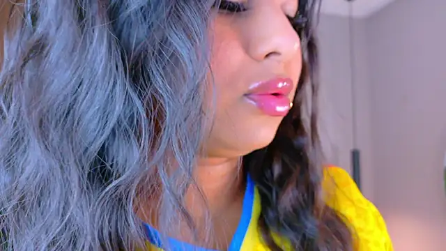 LanaRozz online show from July 7, 2026, 7:07 pm