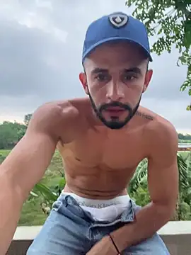 Jacksonfranco online show from May 1, 2026, 10:58 pm