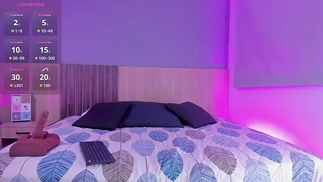 Atenea Clerk online show from December 17, 2025, 11:49 am