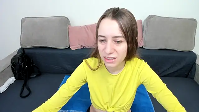 alisaakiss online show from April 28, 2026, 6:29 am