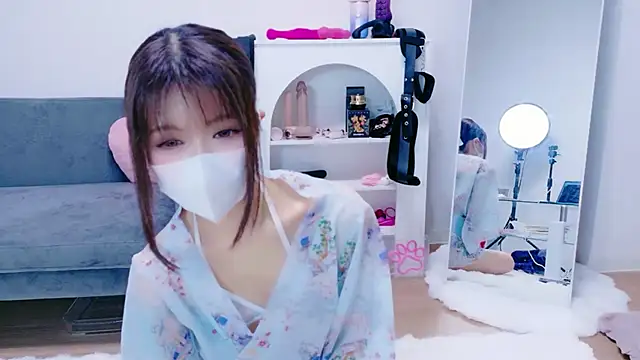 Snapshot of -Nyanko-chan- chatting on May 23, 2026, 9:19 pm -Nyanko-chan- online show from May 23, 2026, 9:19 pm