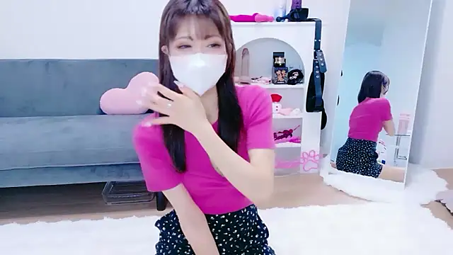 Snapshot of -Nyanko-chan- chatting on May 25, 2026, 11:05 am -Nyanko-chan- online show from May 25, 2026, 11:05 am