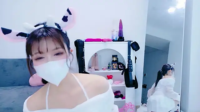 Snapshot of -Nyanko-chan- chatting on May 30, 2026, 9:12 pm -Nyanko-chan- online show from May 30, 2026, 9:12 pm