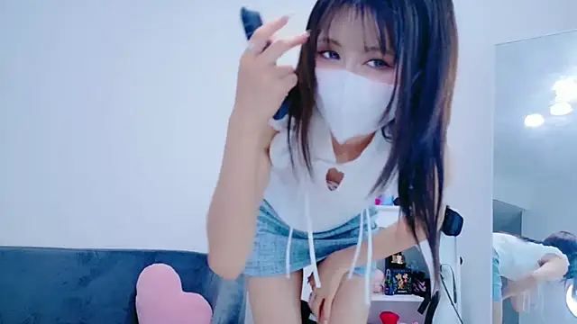 Snapshot of -Nyanko-chan- chatting on June 3, 2026, 9:09 pm -Nyanko-chan- online show from June 3, 2026, 9:09 pm
