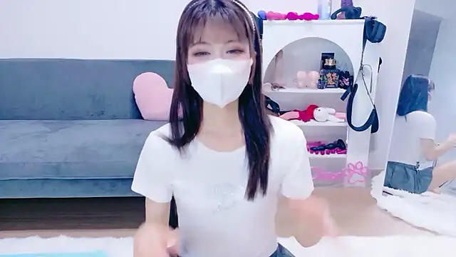 Snapshot of -Nyanko-chan- chatting on June 4, 2026, 11:16 am -Nyanko-chan- online show from June 4, 2026, 11:16 am