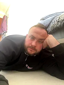 Snapshot of different-strokes chatting on September 30, 2025, 1:27 pm different-strokes online show from September 30, 2025, 1:27 pm