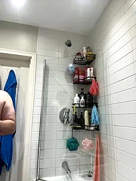 Snapshot of different-strokes chatting on October 22, 2025, 4:29 pm different-strokes online show from October 22, 2025, 4:29 pm