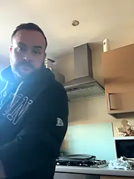 Snapshot of different-strokes chatting on October 24, 2025, 3:41 pm different-strokes online show from October 24, 2025, 3:41 pm