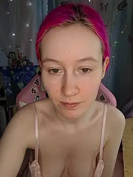 Fuzzy Unicorn online show from May 1, 2026, 11:37 am
