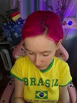 Snapshot of Fuzzy_Unicorn chatting on June 15, 2026, 10:50 am Fuzzy Unicorn online show from June 15, 2026, 10:50 am