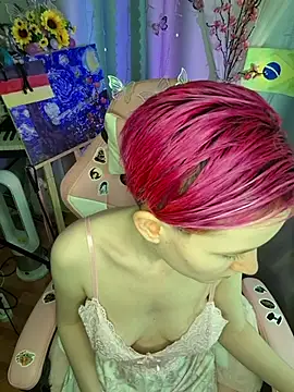 Snapshot of Fuzzy_Unicorn chatting on July 3, 2026, 11:38 am Fuzzy Unicorn online show from July 3, 2026, 11:38 am