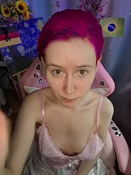 Snapshot of Fuzzy_Unicorn chatting on July 13, 2026, 10:40 am Fuzzy Unicorn online show from July 13, 2026, 10:40 am