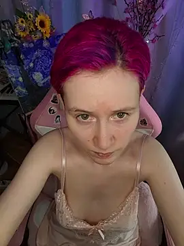 Snapshot of Fuzzy_Unicorn chatting on July 21, 2026, 10:39 am Fuzzy Unicorn online show from July 21, 2026, 10:39 am