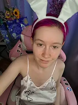 Snapshot of Fuzzy_Unicorn chatting on July 22, 2026, 10:40 am Fuzzy Unicorn online show from July 22, 2026, 10:40 am