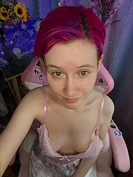 Snapshot of Fuzzy_Unicorn chatting on July 29, 2026, 11:19 am Fuzzy Unicorn online show from July 29, 2026, 11:19 am