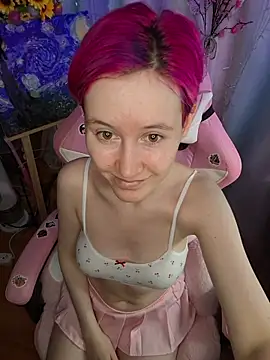 Snapshot of Fuzzy_Unicorn chatting on July 31, 2026, 10:36 am Fuzzy Unicorn online show from July 31, 2026, 10:36 am